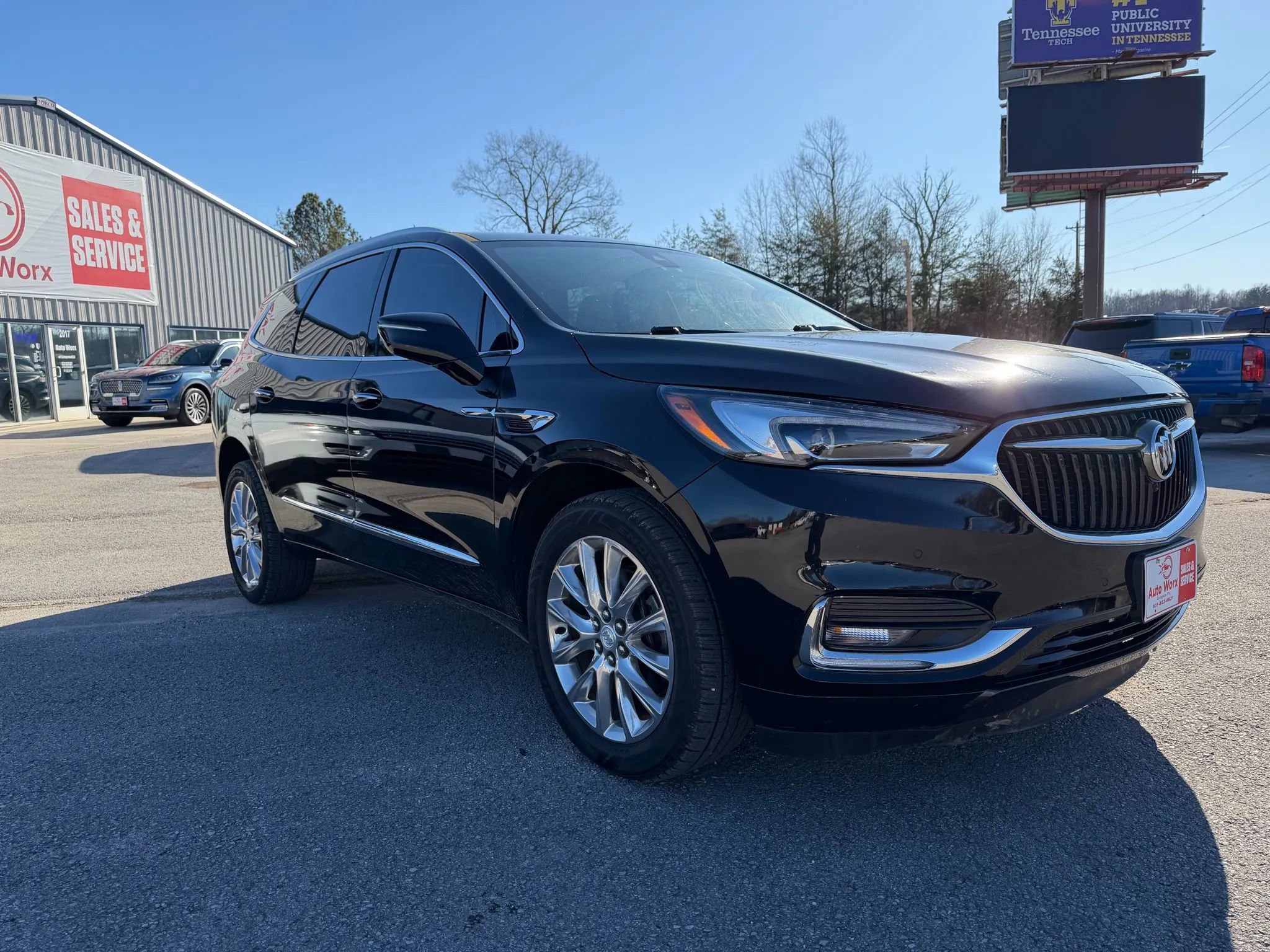 Used 2018 Buick Enclave Premium w/ Experience Buick Package image 37