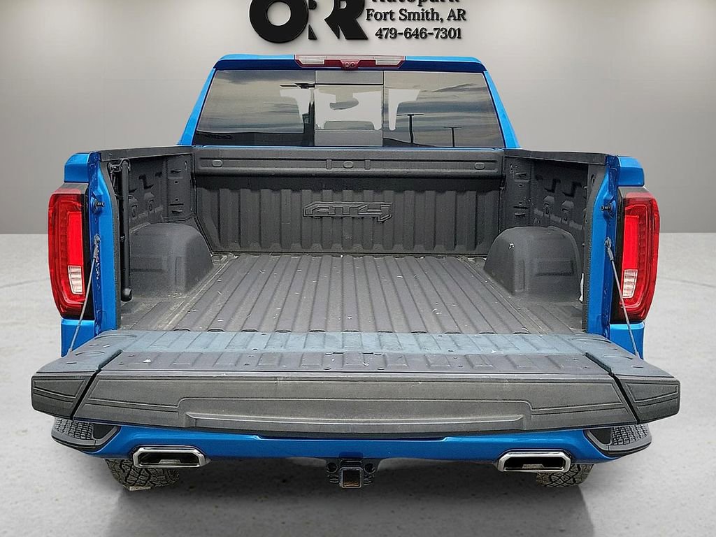 Used 2024 GMC Sierra 1500 AT4 w/ Technology Package image 8