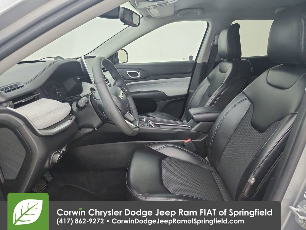 Used 2022 Jeep Compass Latitude image 19