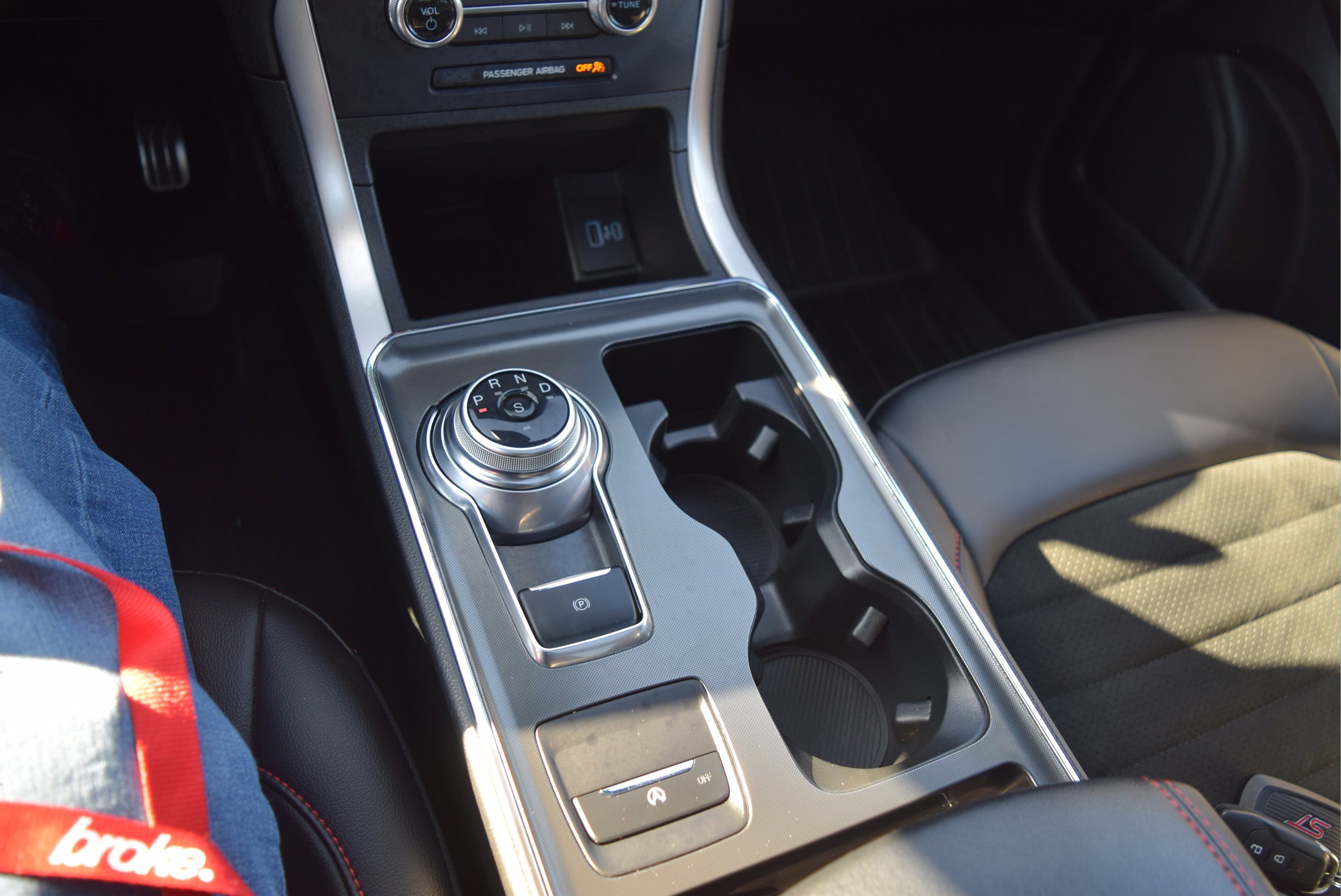 Used 2022 Ford Edge ST-Line w/ Cargo Accessory Package image 17