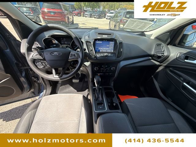 Used 2018 Ford Escape SE w/ SE Sync 3 Package AWD/4WD image 18