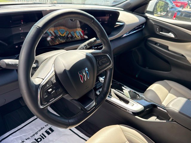 Used 2025 Buick Envista Avenir FWD image 33