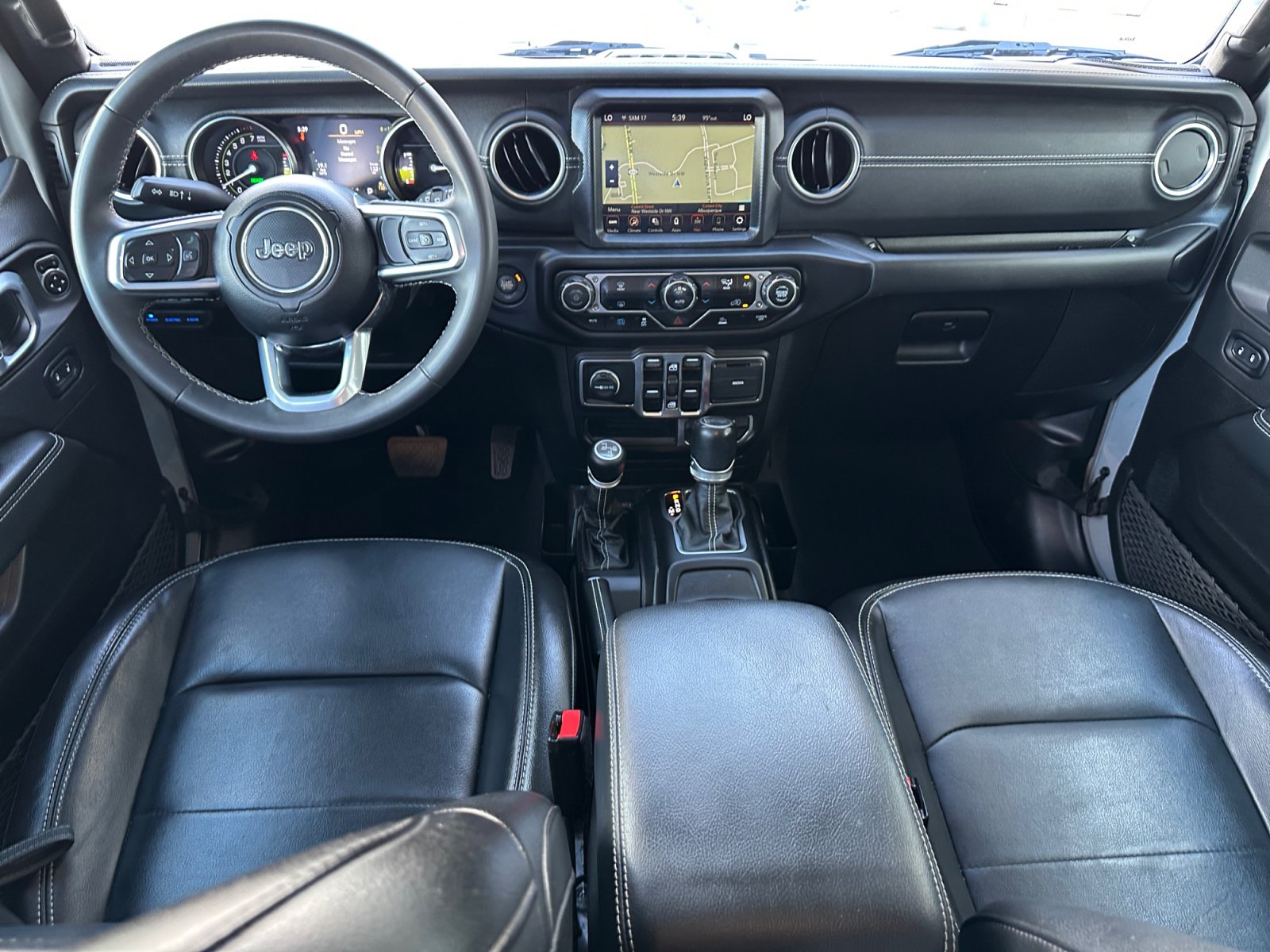 Used 2023 Jeep Wrangler Unlimited Sahara AWD/4WD image 14