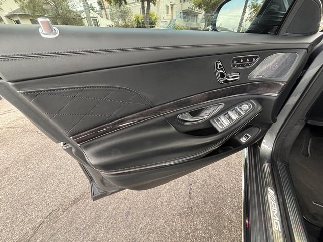 Used 2019 Mercedes-Benz S 63 AMG S 4MATIC Sedan image 41