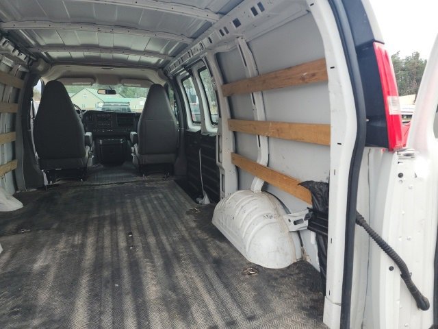 Used 2020 Chevrolet Express 2500 w/ Driver Convenience Package image 22