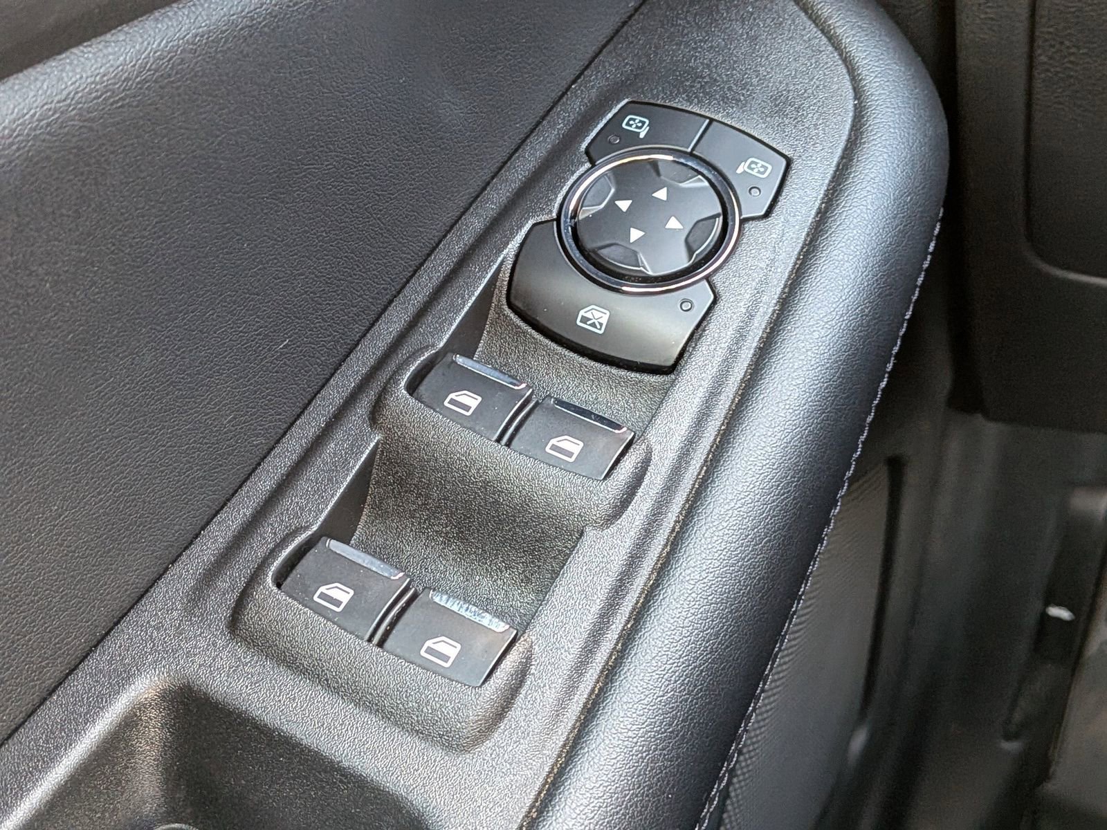 Certified 2023 Ford Edge SEL w/ Convenience Package image 29