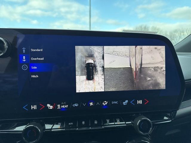 Used 2024 Chevrolet Blazer EV RS image 30