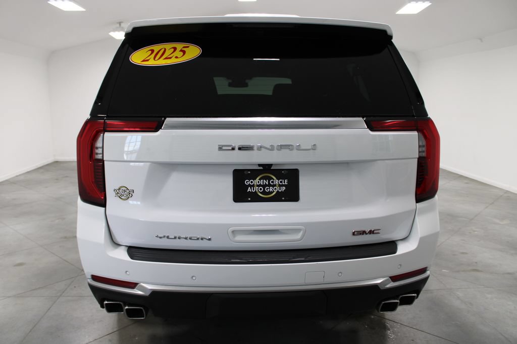 Used 2025 GMC Yukon XL Denali AWD/4WD image 8
