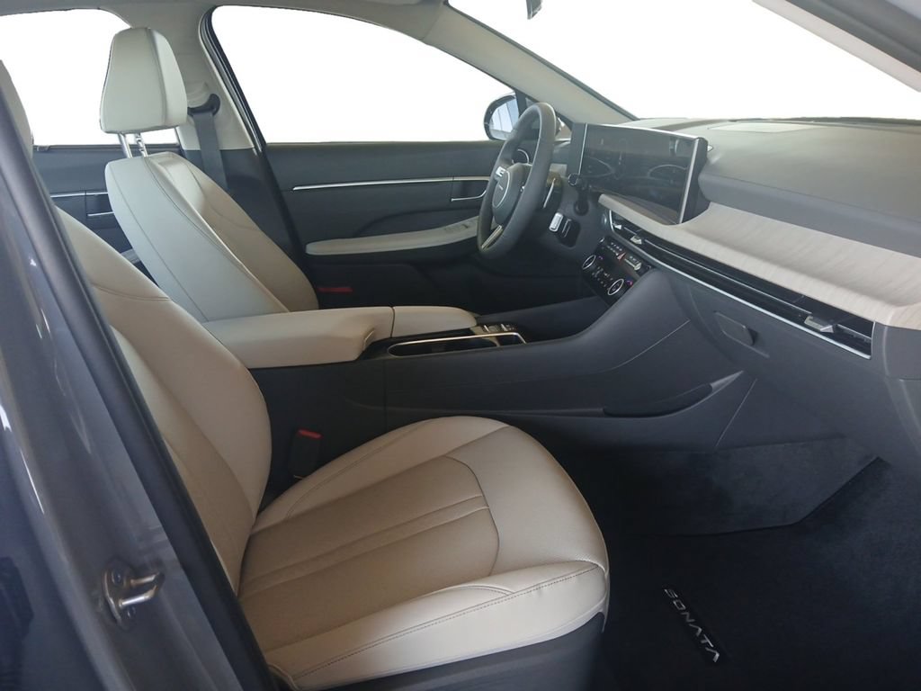 New 2026 Hyundai Sonata Limited FWD image 30