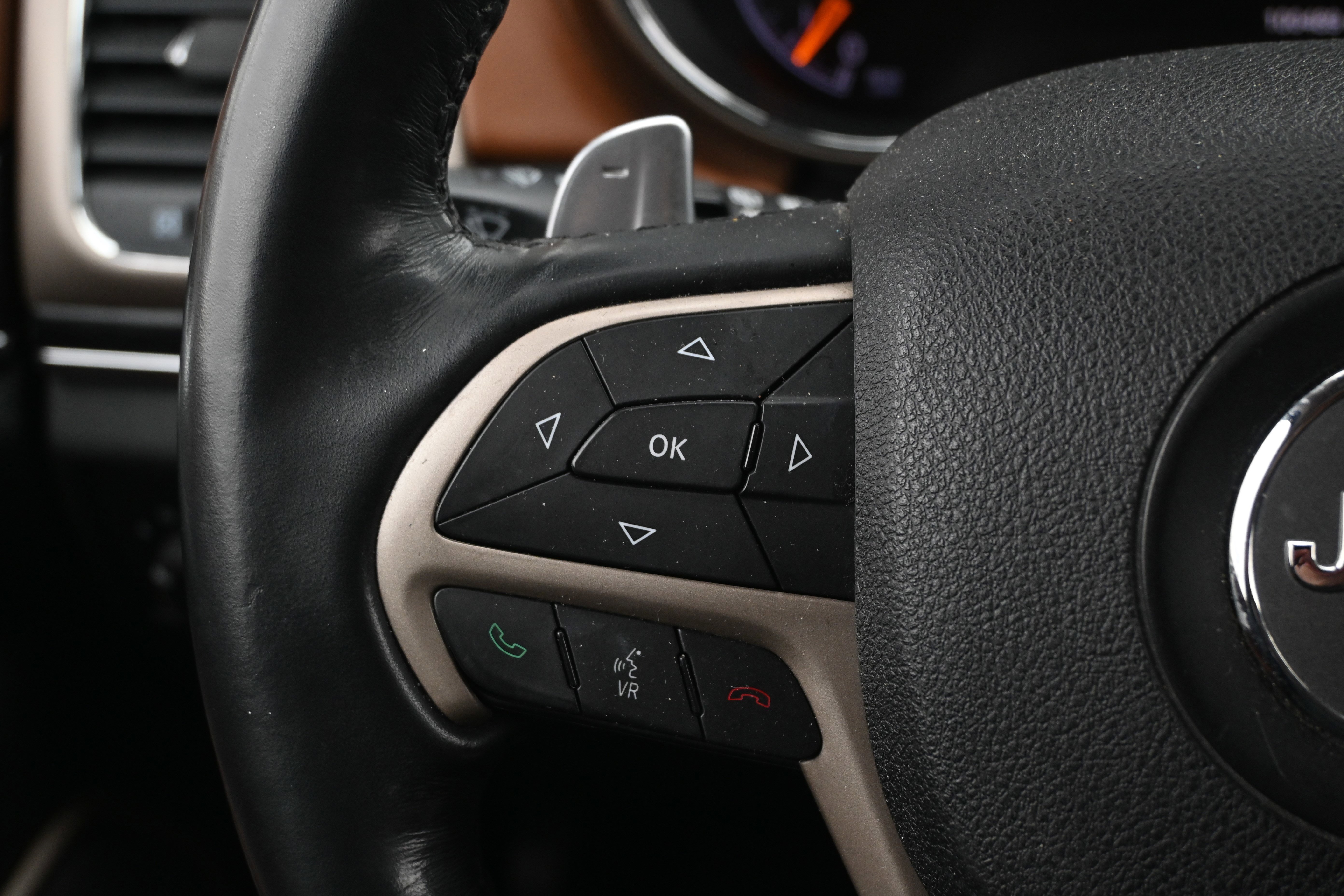 Used 2015 Jeep Grand Cherokee Summit image 30