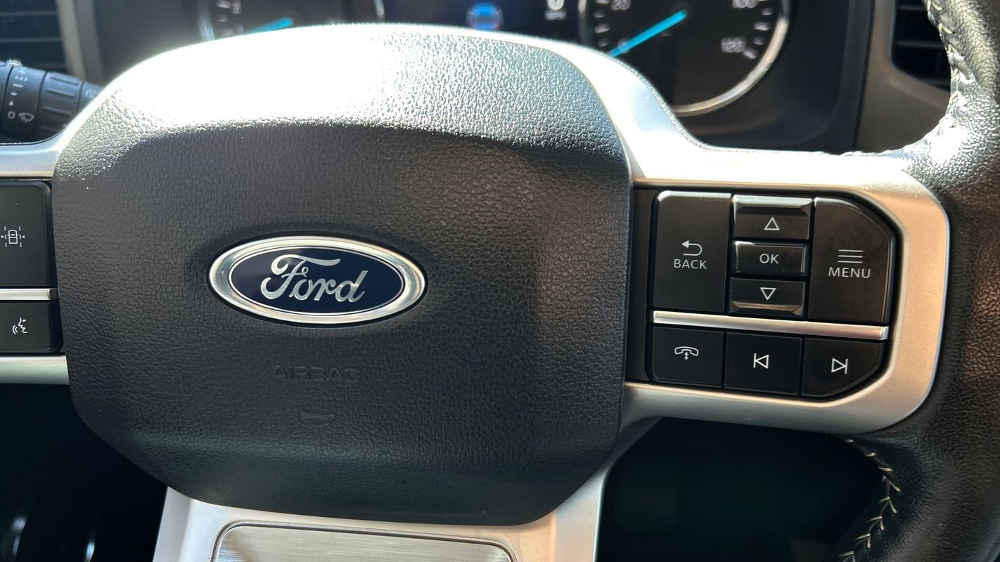 Used 2023 Ford Expedition XLT AWD/4WD image 32