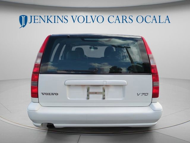 Used 1999 Volvo V70 FWD image 4