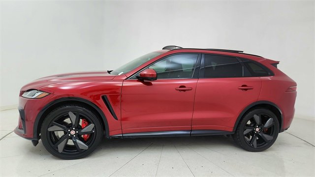 Used 2022 Jaguar F-PACE SVR image 3