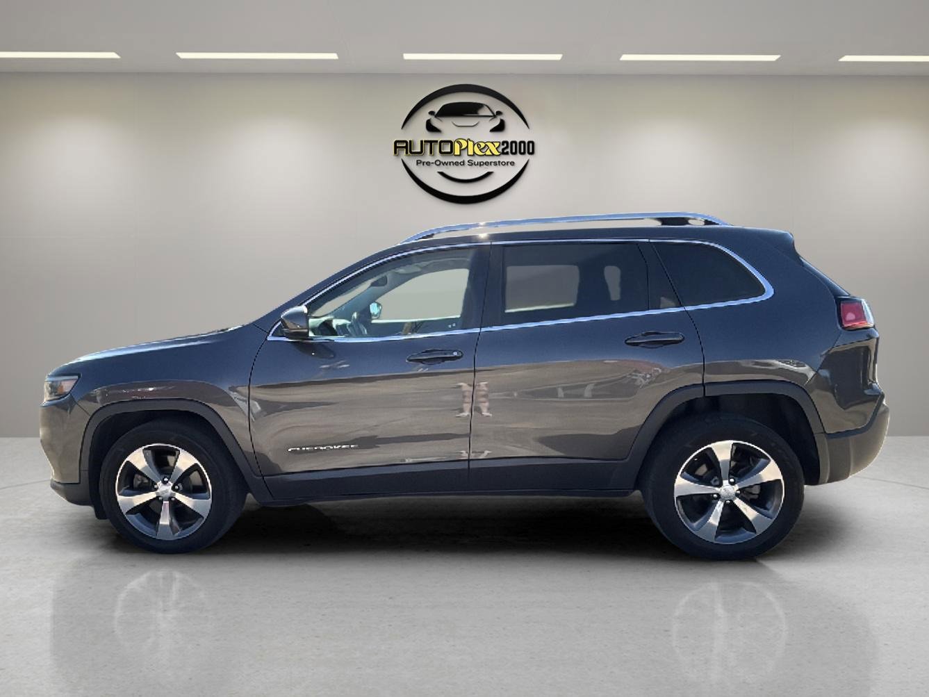 Used 2020 Jeep Cherokee Limited image 5