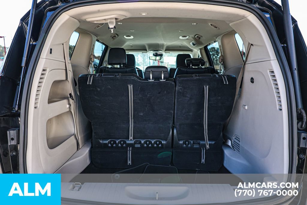 Used 2024 Chrysler Pacifica Touring-L image 25