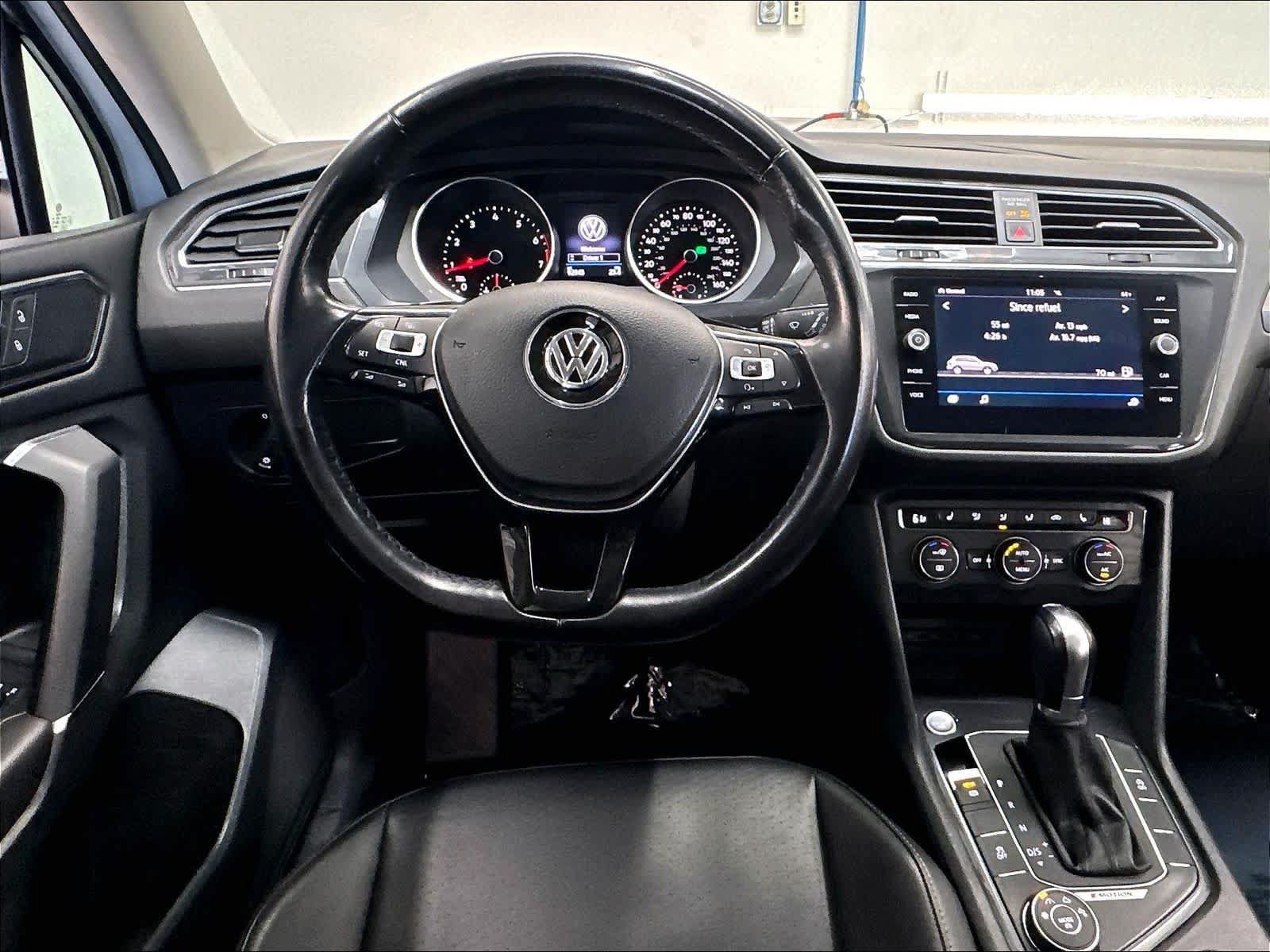 Used 2018 Volkswagen Tiguan SE AWD/4WD image 11
