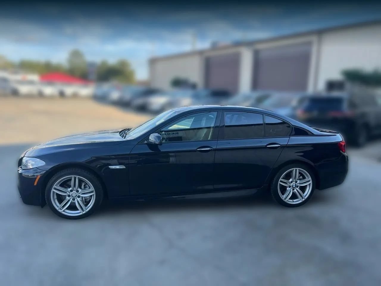 Used 2013 BMW 550i xDrive Sedan AWD/4WD image 4