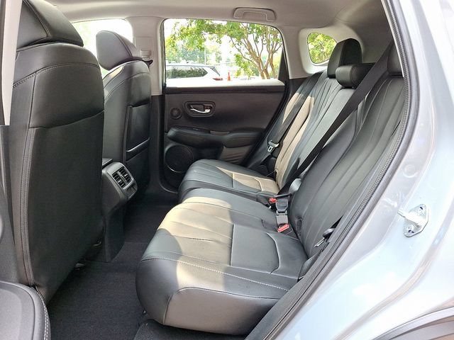 Certified 2025 Acura ADX AWD image 10
