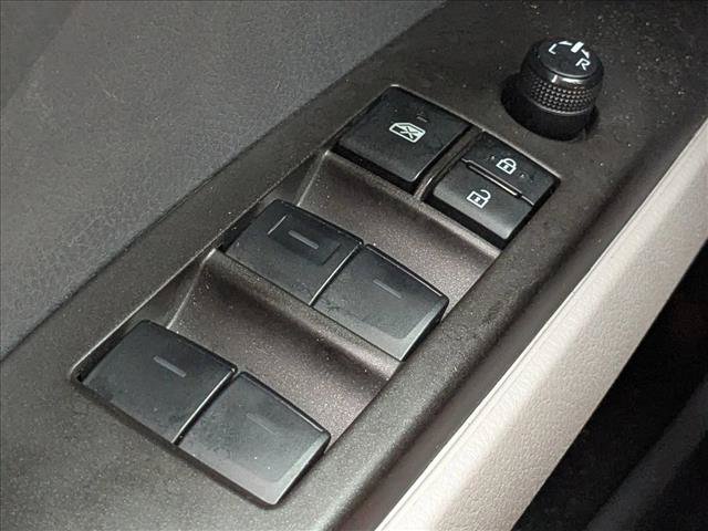 Certified 2023 Toyota Camry SE FWD image 13