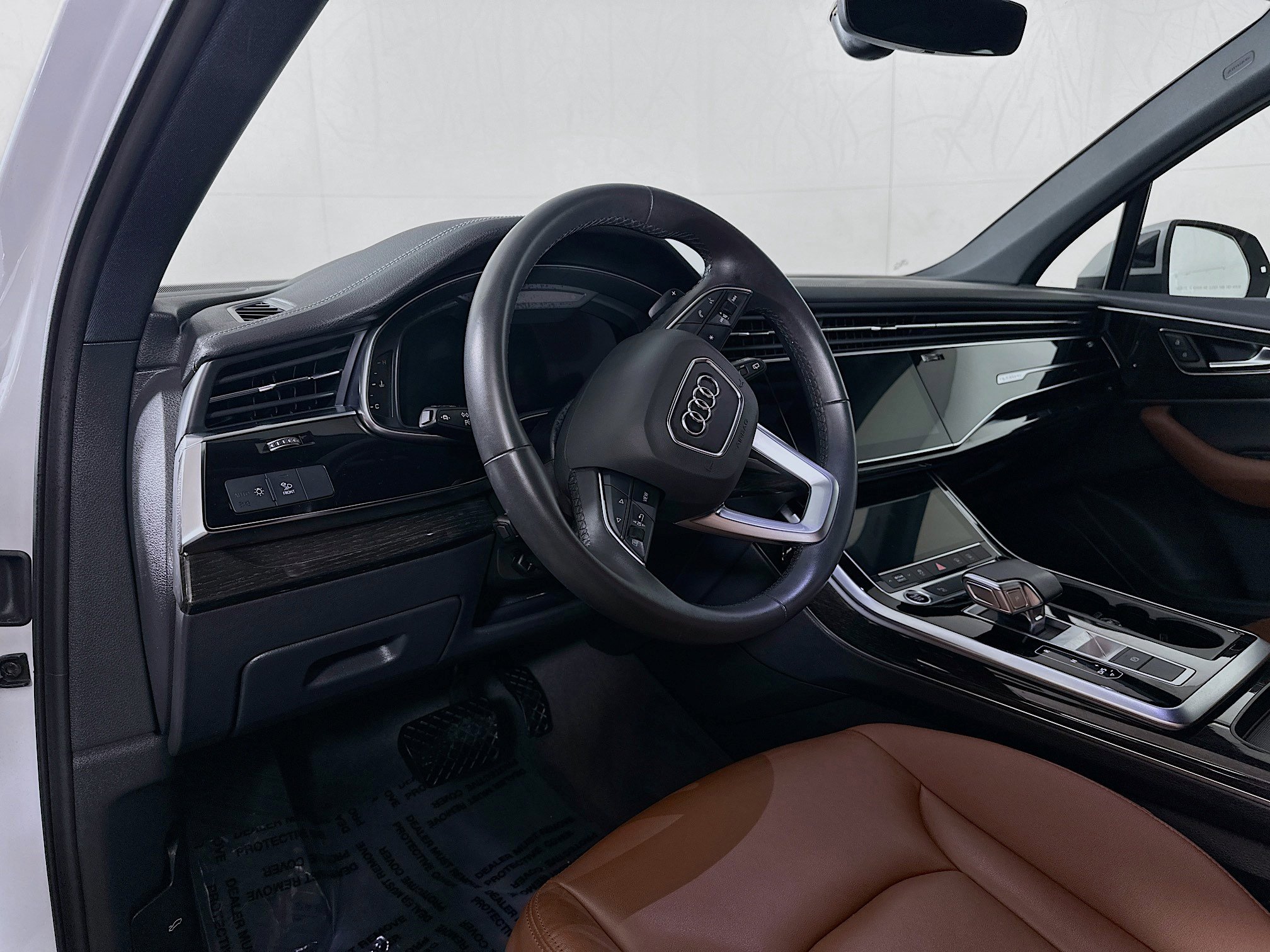 Used 2023 Audi Q7 3.0T Premium AWD/4WD image 9