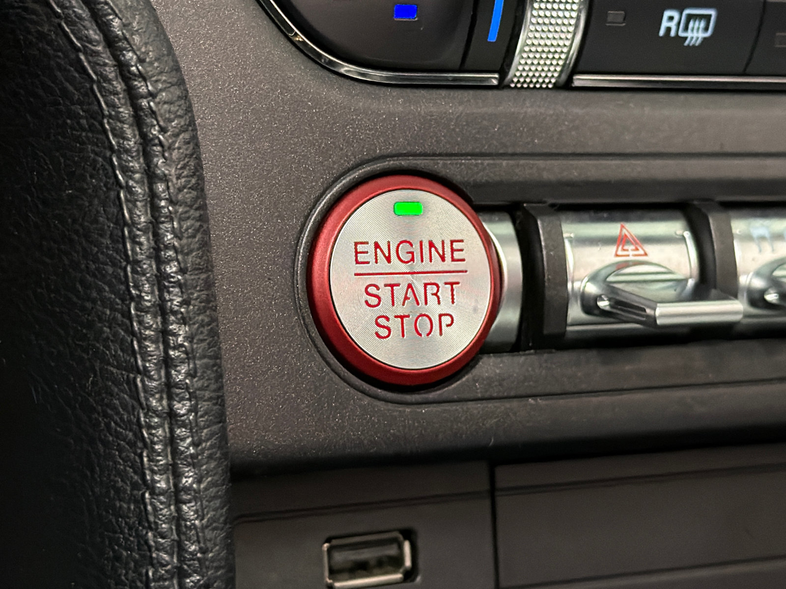 Used 2018 Ford Mustang Premium w/ Equipment Group 201A RWD image 27