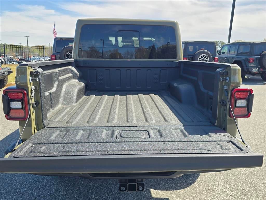 New 2026 Jeep Gladiator Mojave AWD/4WD image 8