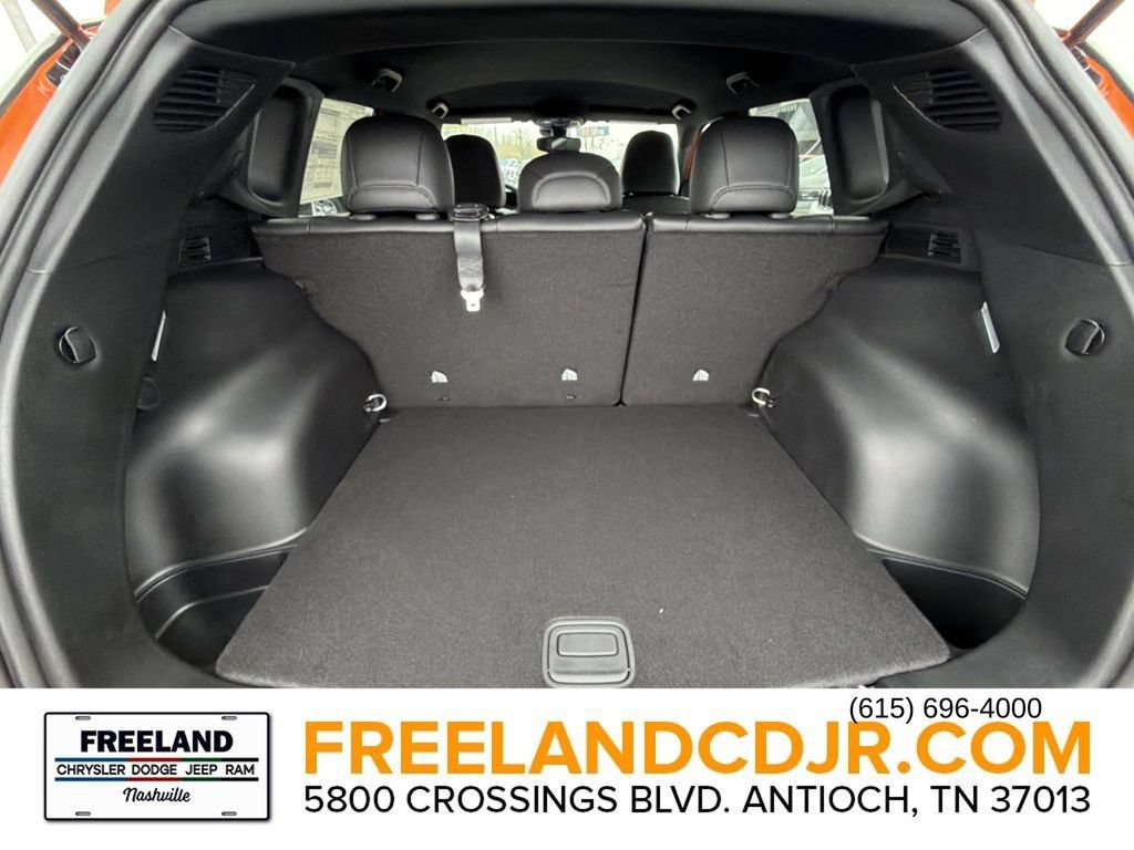New 2026 Jeep Compass Latitude AWD/4WD image 12