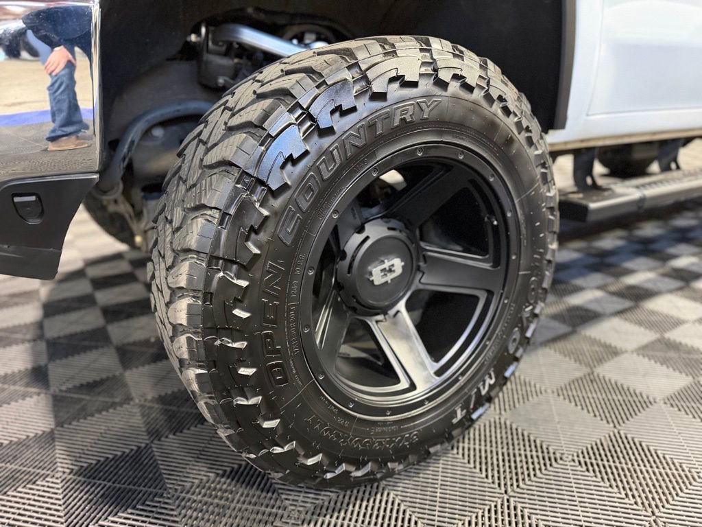 Used 2021 Chevrolet Silverado 2500 LTZ w/ LTZ Premium Package image 8