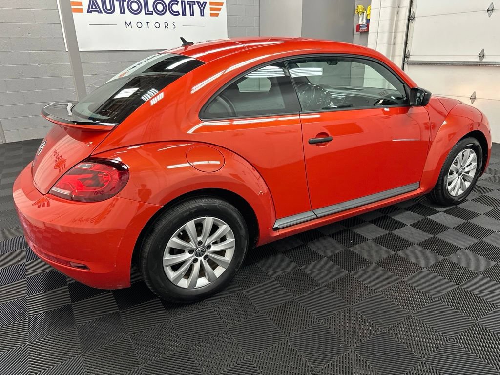 Used 2018 Volkswagen Beetle 2.0T S FWD image 11