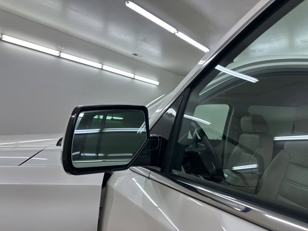 Used 2015 GMC Yukon XL Denali w/ Touring Package image 16