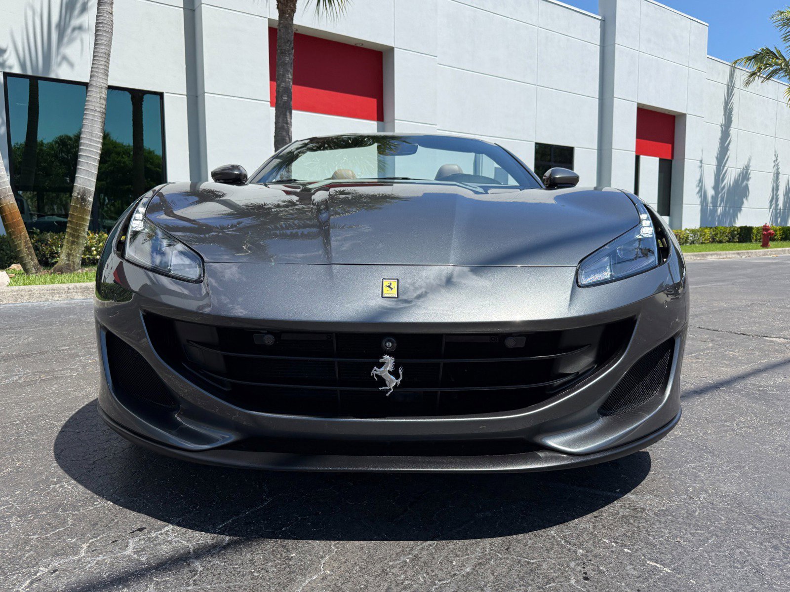Used 2019 Ferrari Portofino RWD image 14