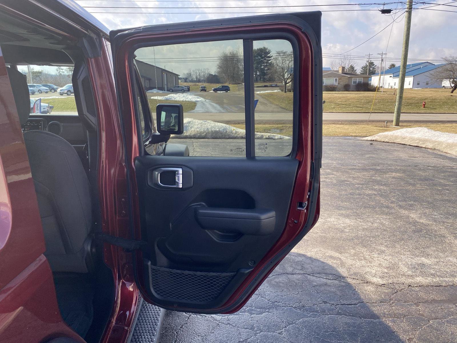 Used 2022 Jeep Wrangler Unlimited Sport image 32