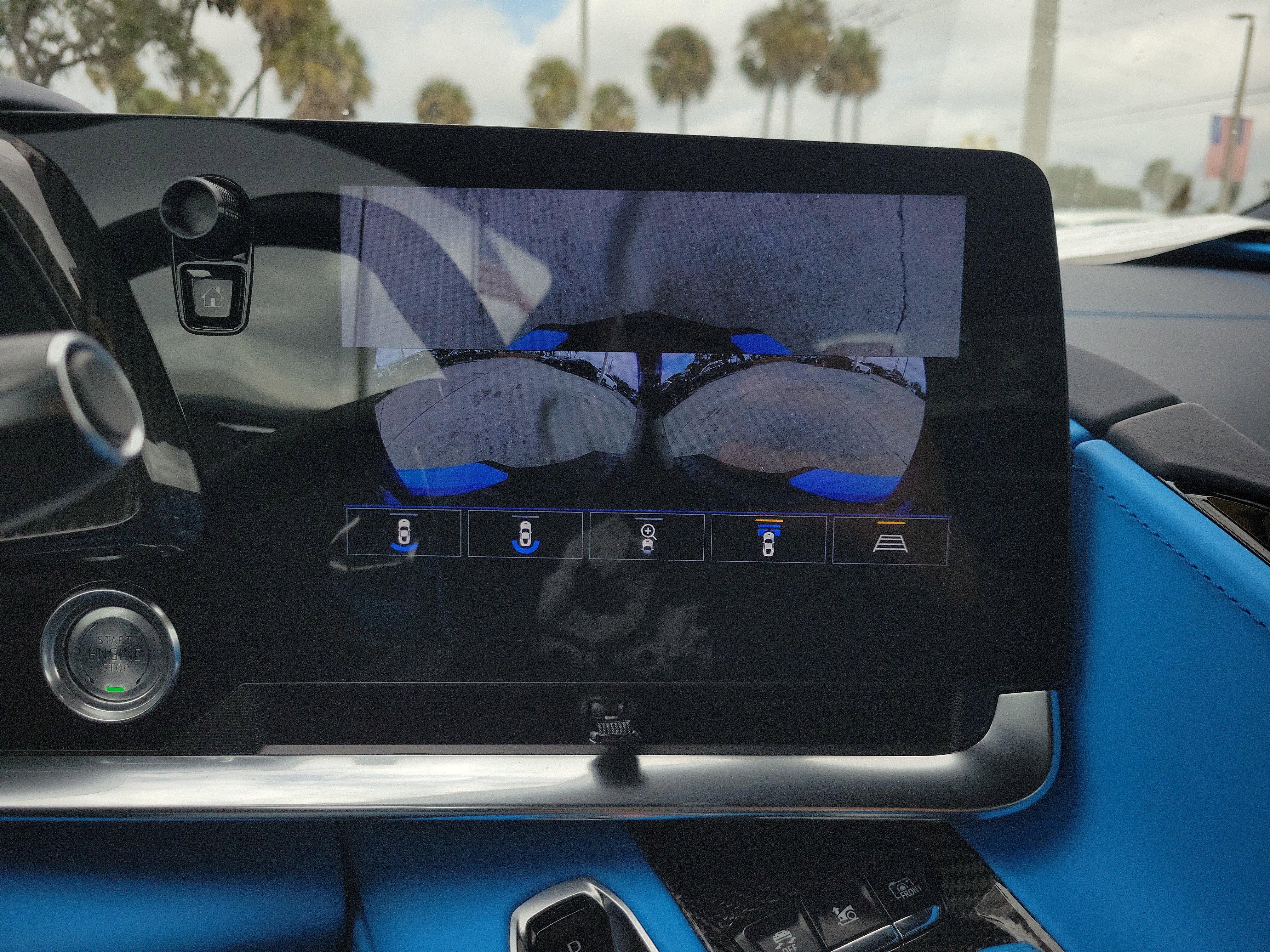 Used 2021 Chevrolet Corvette Stingray Premium Cpe w/ Z51 Performance Package image 21