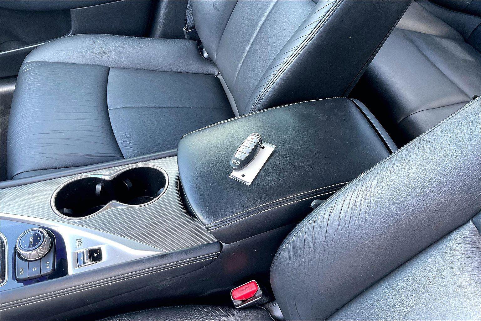 Used 2014 INFINITI Q50 Premium w/ Spare Tire Package image 35