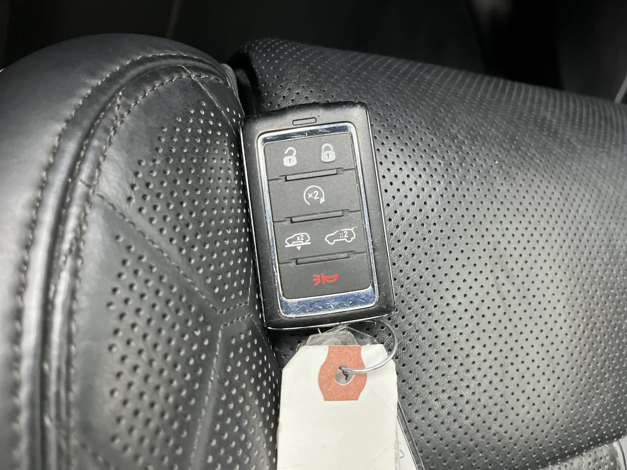 Used 2024 Jeep Grand Wagoneer L Series III AWD/4WD image 35