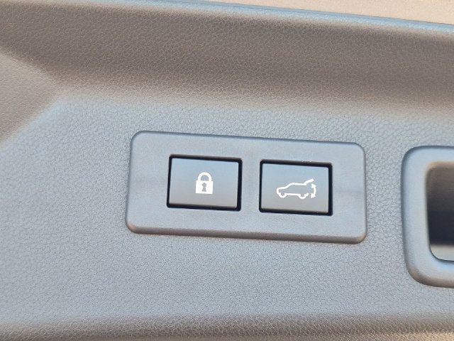 Certified 2025 Subaru Forester Limited AWD/4WD image 36