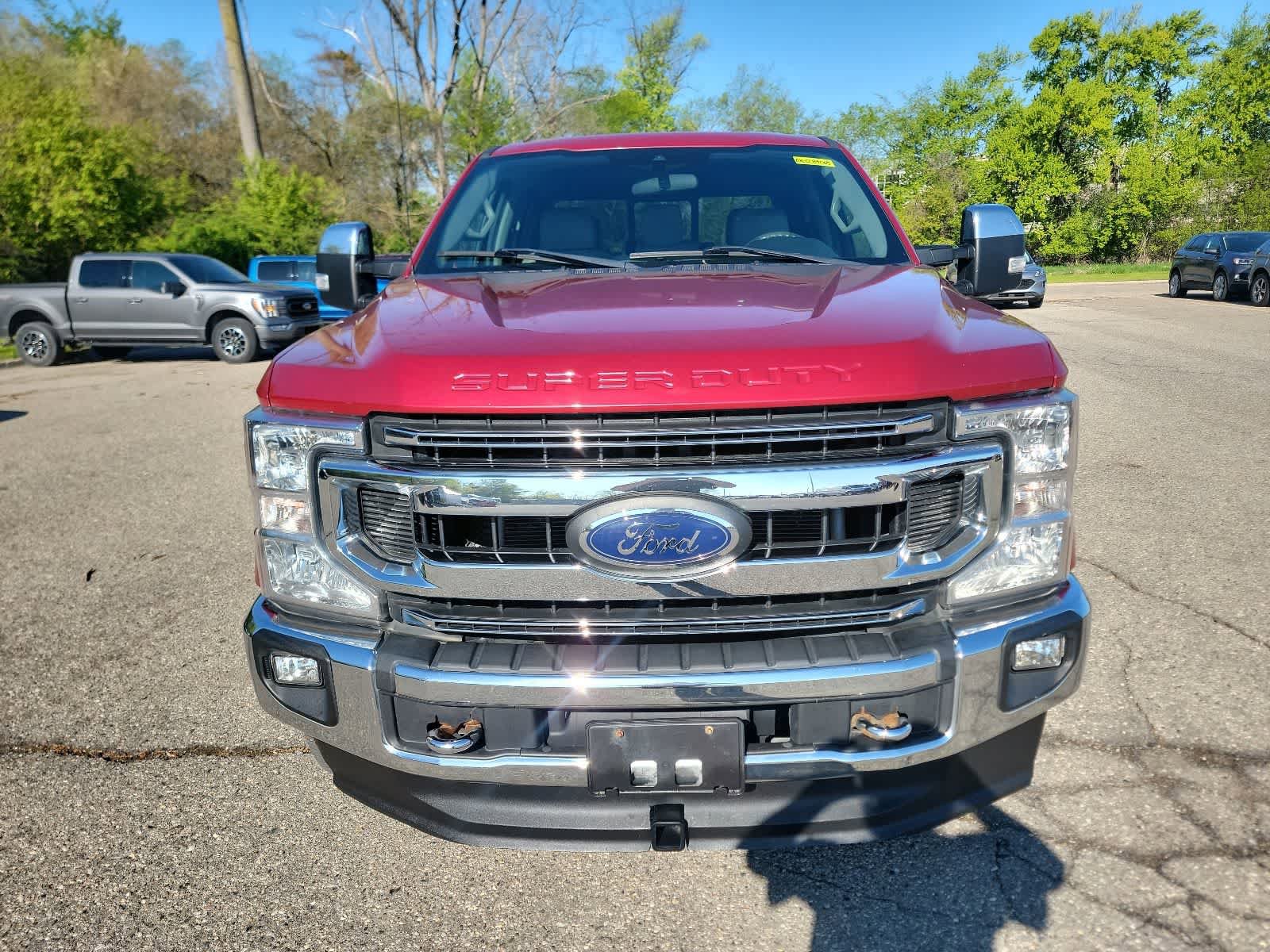 Used 2020 Ford F350 XLT w/ XLT Premium Package AWD/4WD image 3