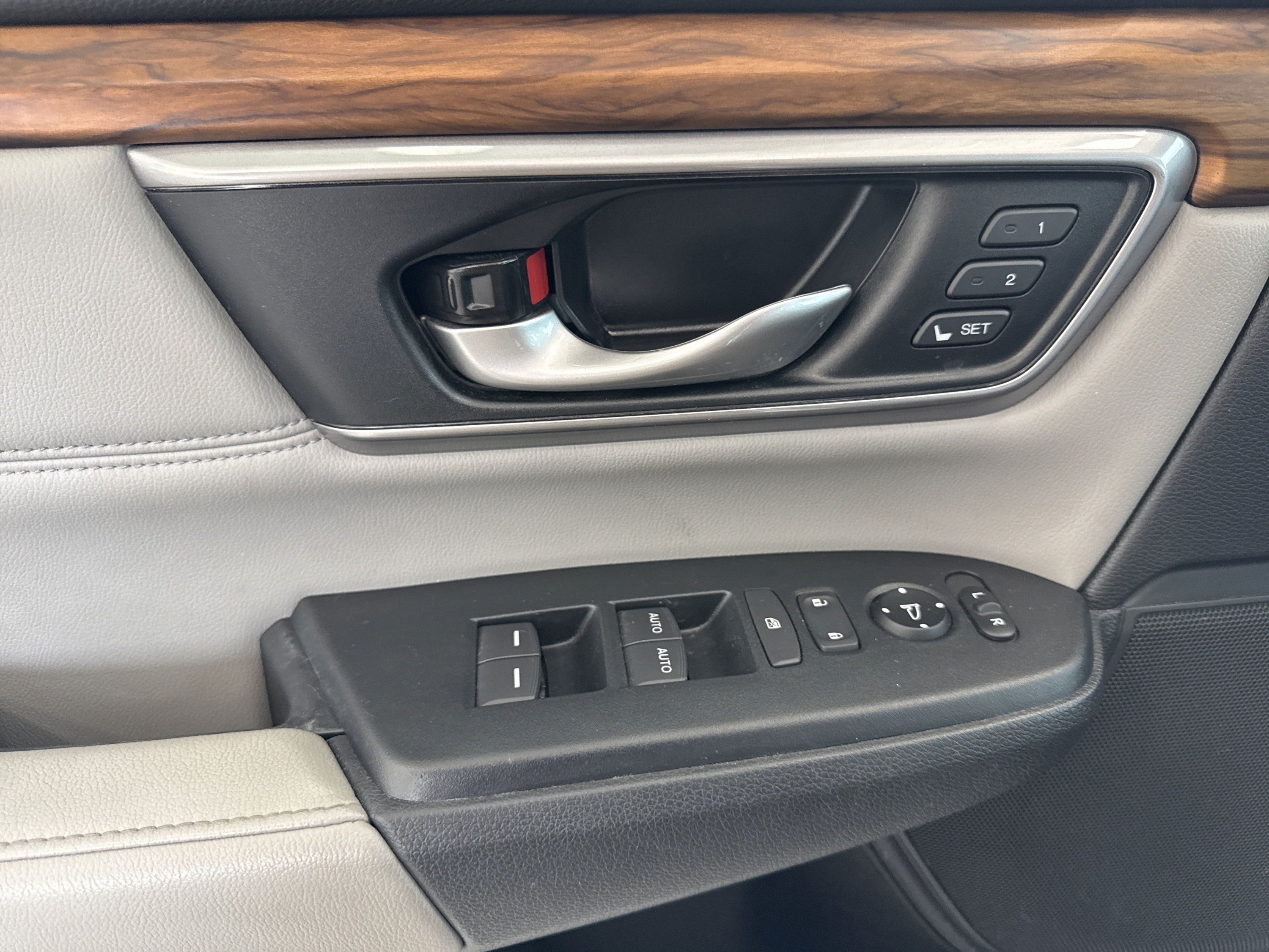 Used 2018 Honda CR-V EX-L image 19