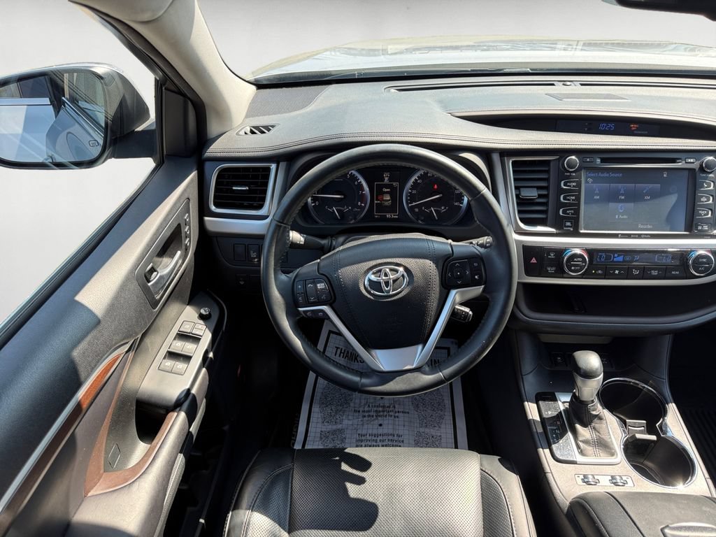 Used 2016 Toyota Highlander Limited AWD/4WD image 12