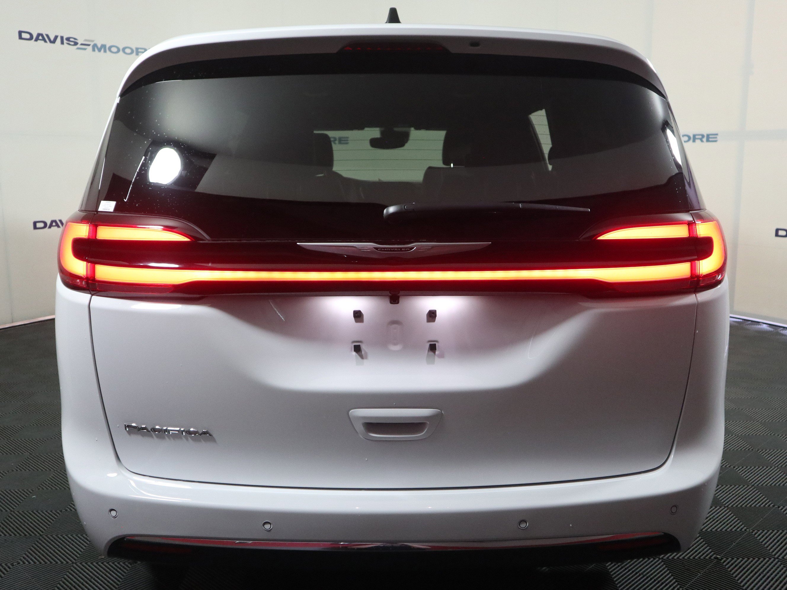 New 2026 Chrysler Pacifica Select image 7