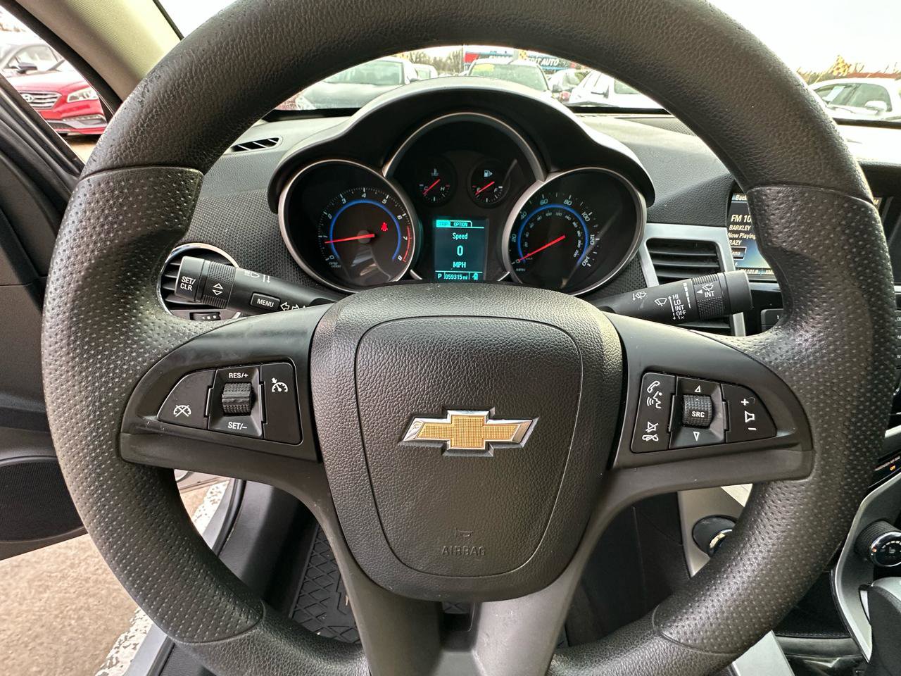 Used 2016 Chevrolet Cruze LT FWD image 14