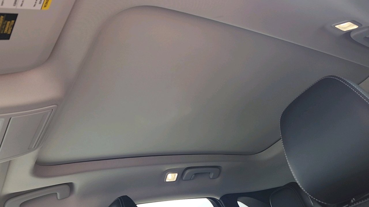 New 2025 Ford Escape PHEV image 13