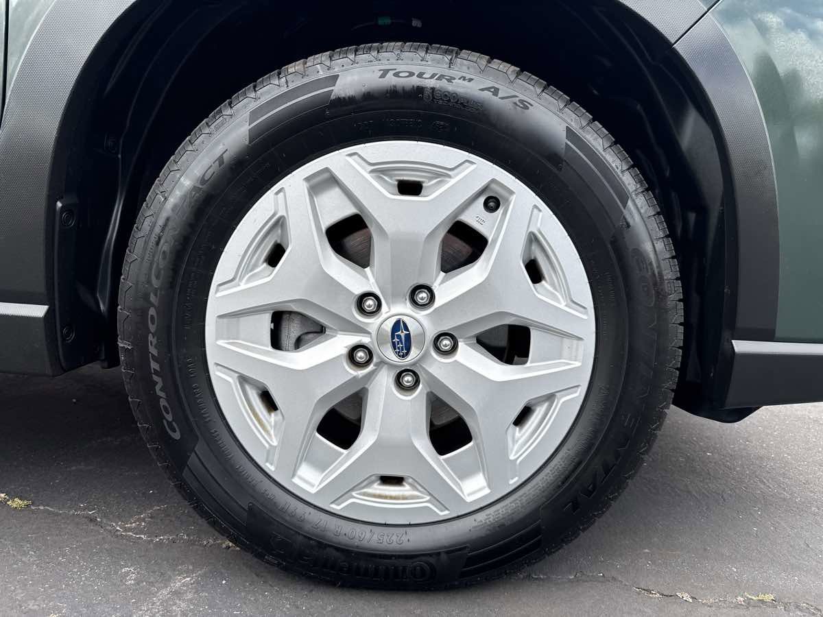 Used 2023 Subaru Forester Premium image 9