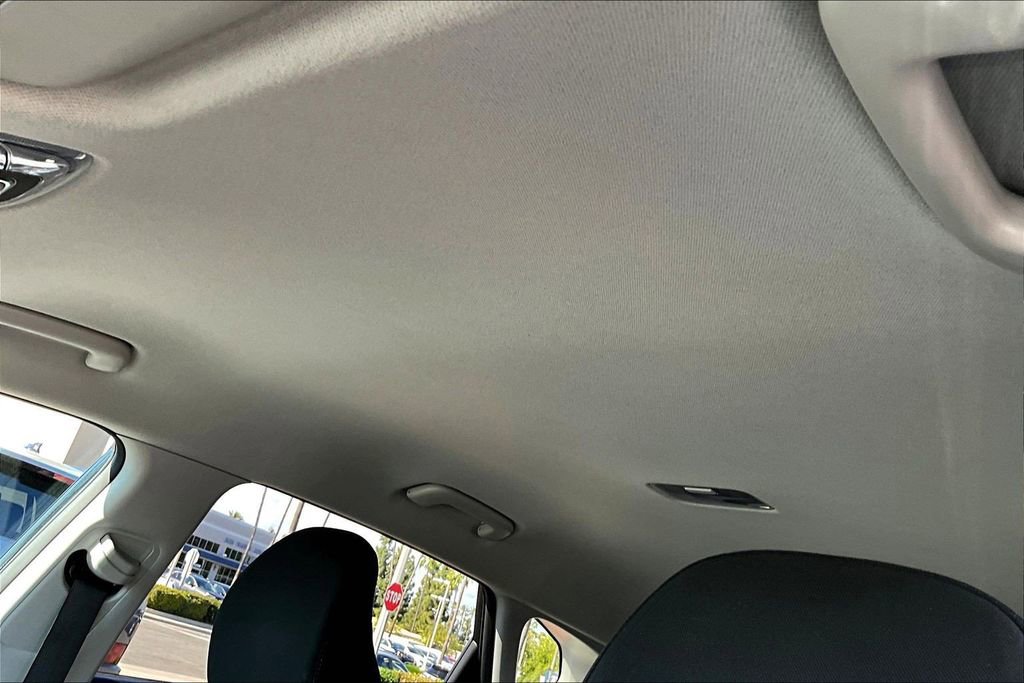 Certified 2025 Hyundai Kona SEL image 12