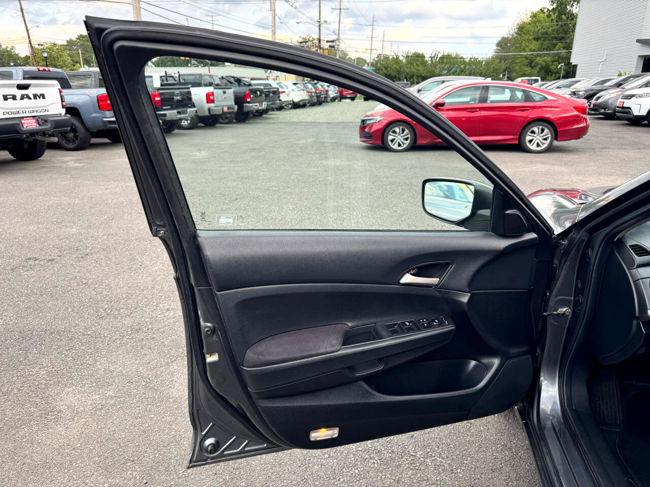 Used 2010 Honda Accord LX image 10