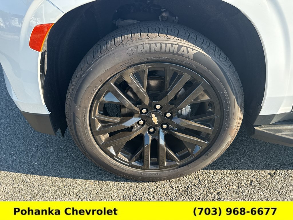 Used 2023 Chevrolet Tahoe Premier AWD/4WD image 28