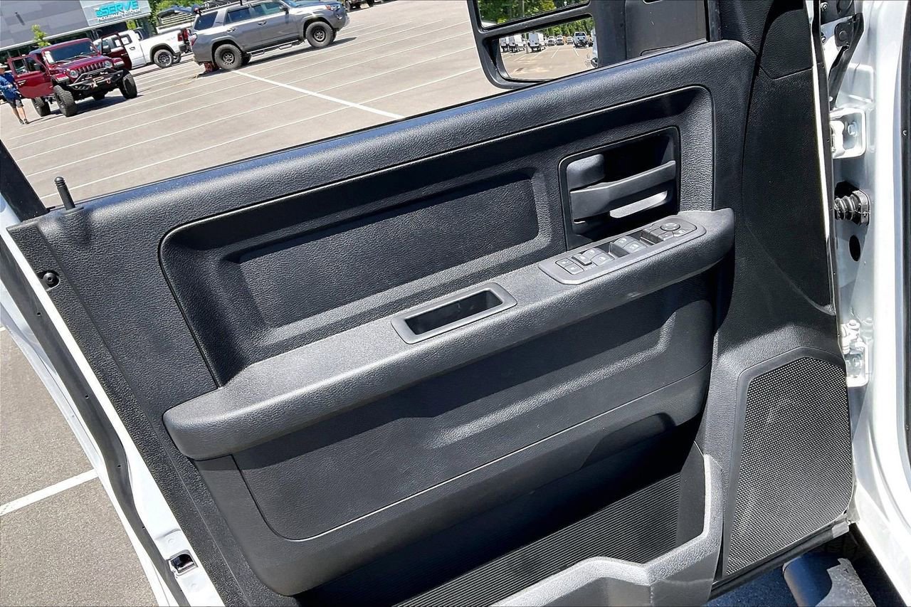 New 2026 RAM 3500 Tradesman AWD/4WD image 27