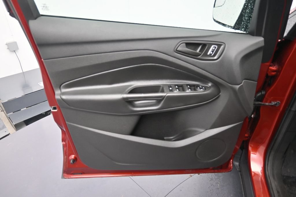 Used 2016 Ford Escape S FWD image 9