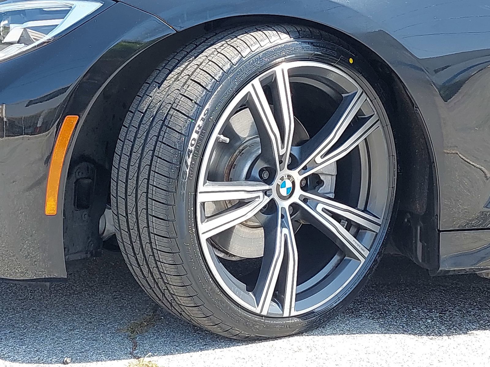 Used 2021 BMW 330i Sedan w/ M Sport Package image 31