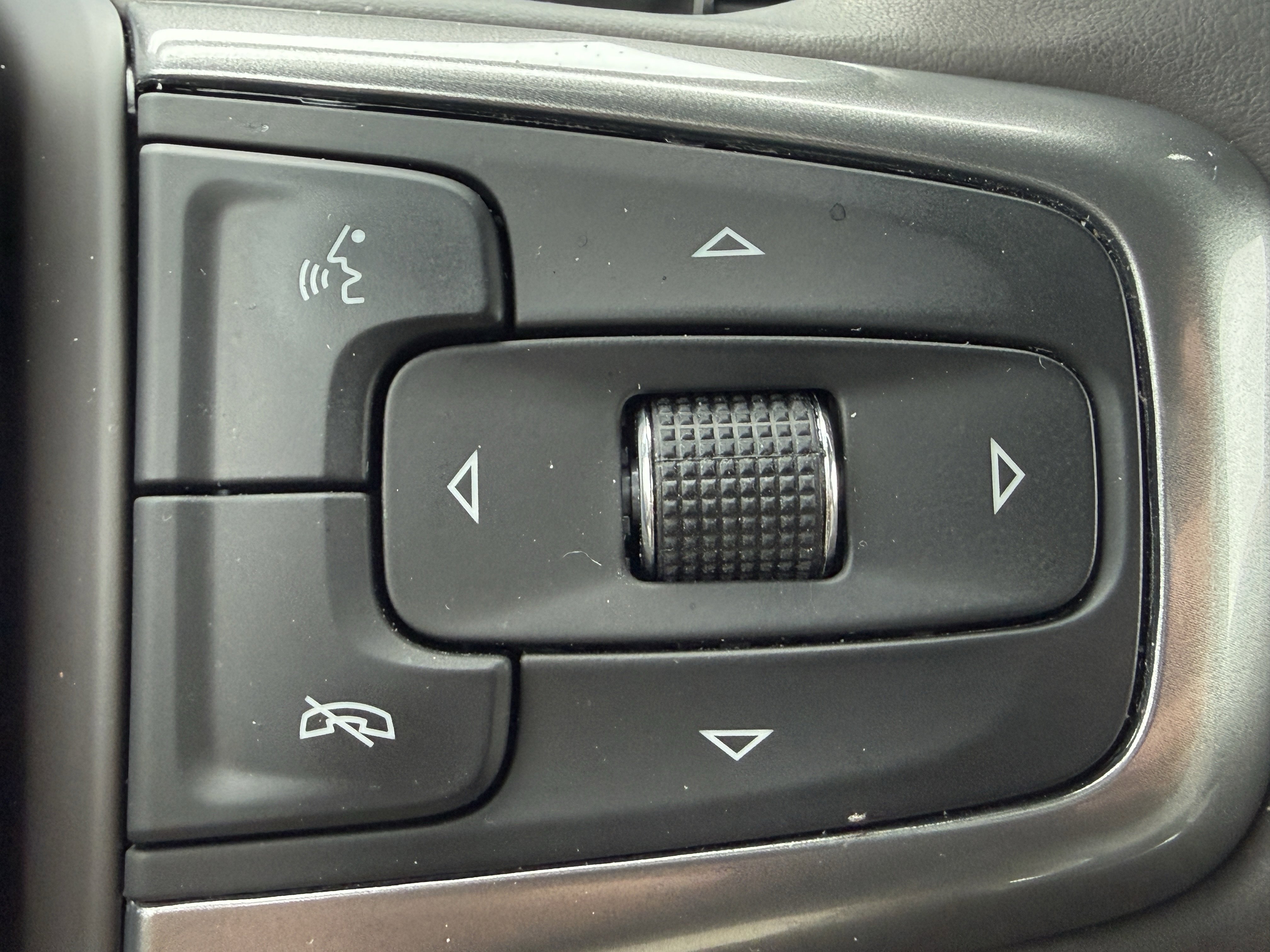 Certified 2025 Chevrolet Silverado 2500 LTZ w/ LTZ Plus Package image 40